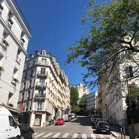 Entier Aux Abbesses - Montmartre - Flat In Montmartre Apartment *